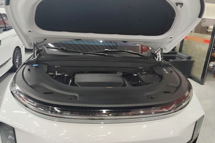 Used Li Auto L7 2023 Pro Model Engine Bay