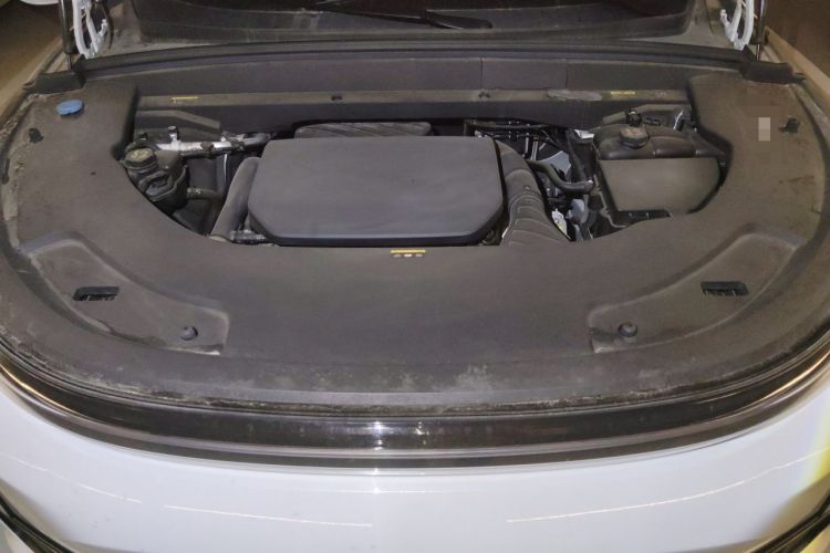 Used Li Auto L7 2023 Pro Model Engine Bay