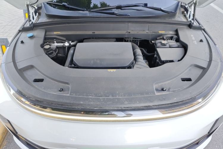 Used Li Auto L7 2023 Pro Model Engine Bay
