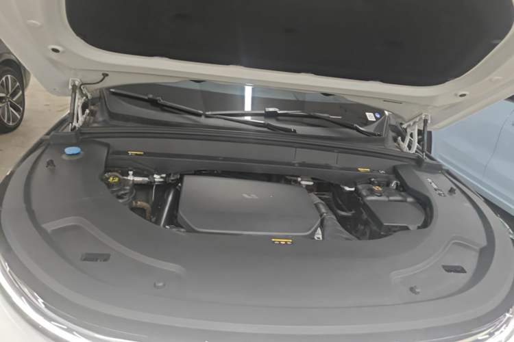 Used Li Auto L7 2023 Max model Engine Bay