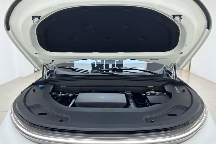 Used Li Auto L7 2023 Max model Engine Bay