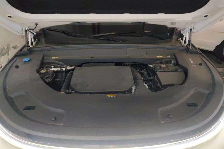 Used Li Auto L7 2023 Pro Model Engine Bay