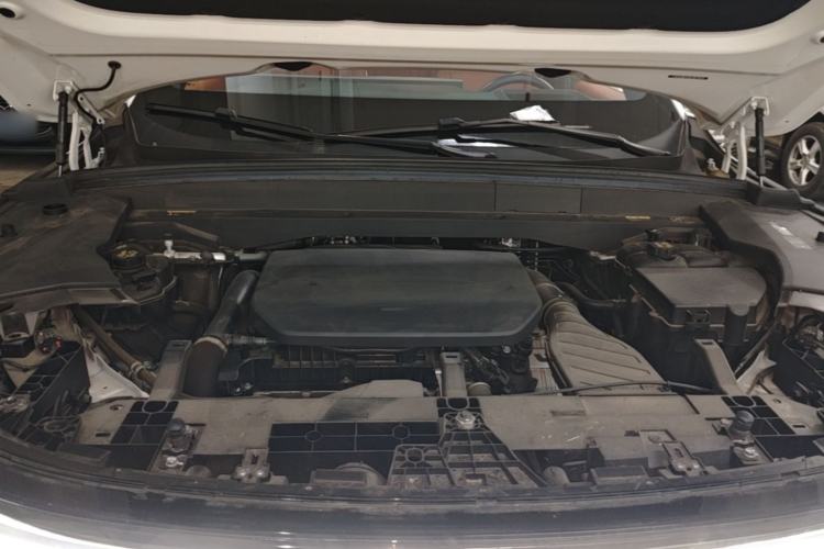 Used Li Auto L7 2023 Pro Model Engine Bay