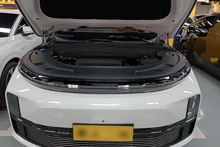 Used Li Auto L7 2023 Pro Model Engine Bay