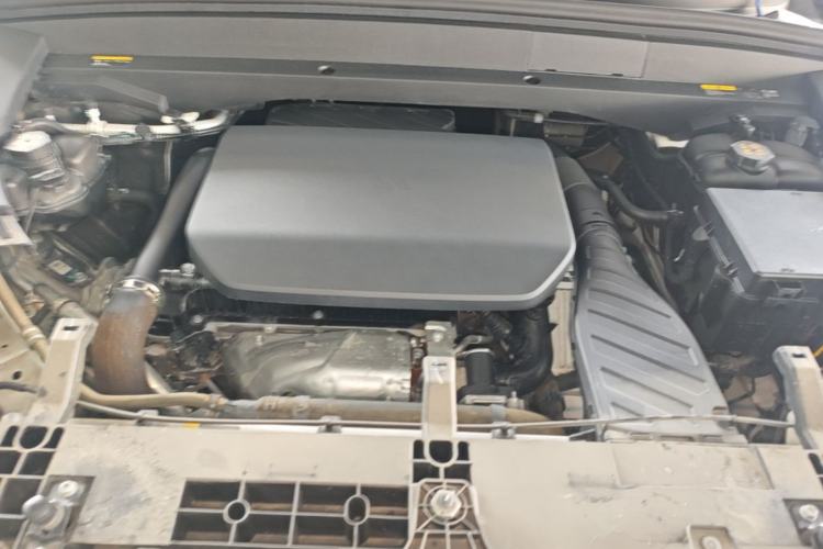 Used Li Auto L7 2023 Pro Model Engine Bay