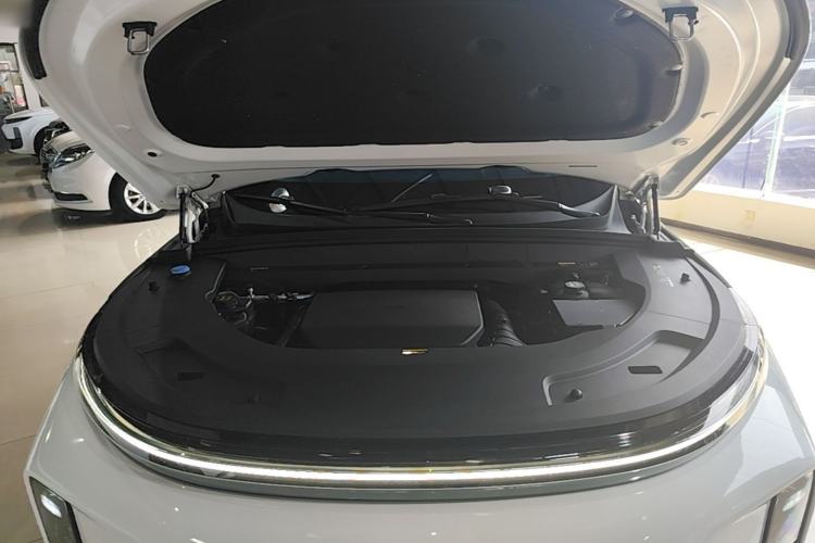 Used Li Auto L7 2023 Air model Engine Bay