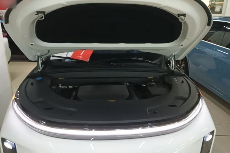 Used Li Auto L7 2023 Pro Model Engine Bay