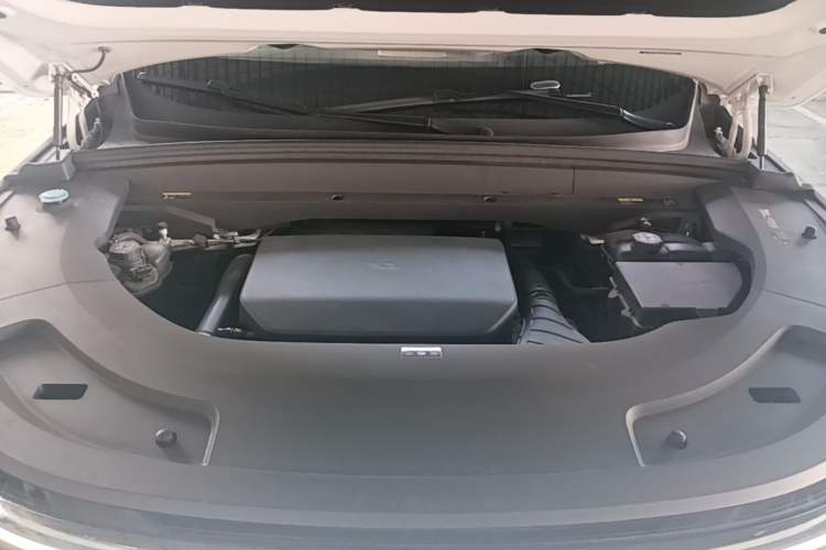Used Li Auto L7 2023 Pro Model Engine Bay