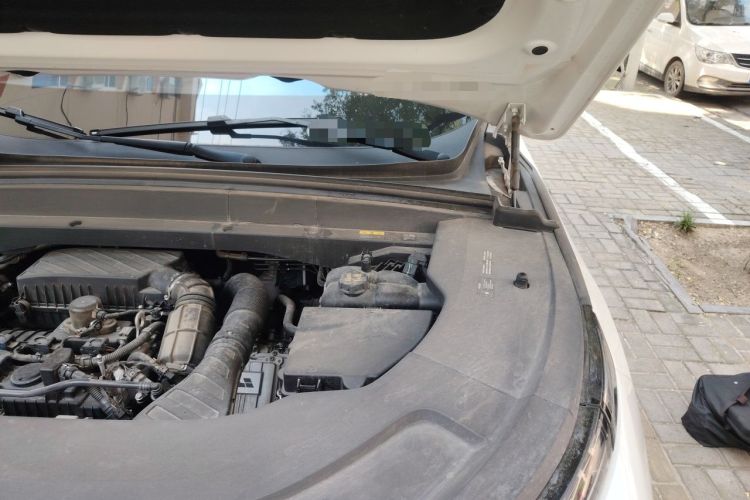 Used Li Auto L7 2023 Pro Model Engine Bay Left