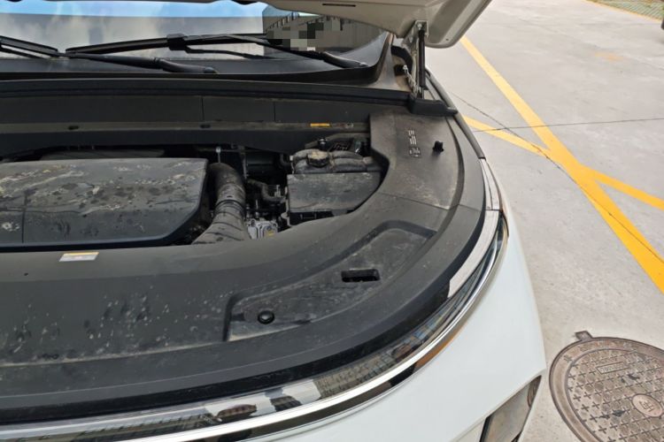 Used Li Auto L7 2023 Pro Model Engine Bay Left