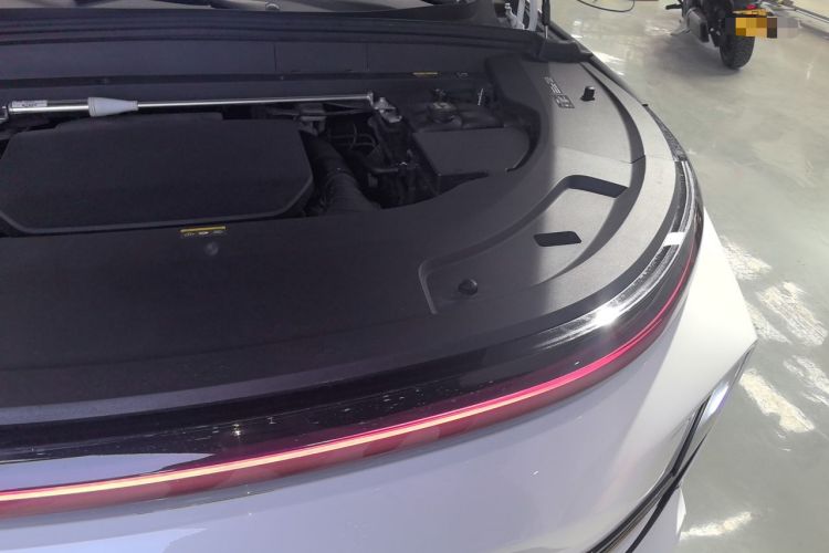 Used Li Auto L7 2023 Max model Engine Bay Left