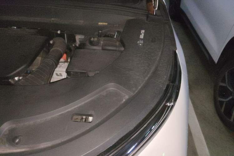 Used Li Auto L7 2023 Air model Engine Bay Left