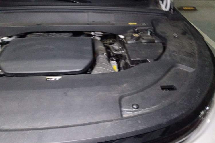 Used Li Auto L7 2023 Max model Engine Bay Left
