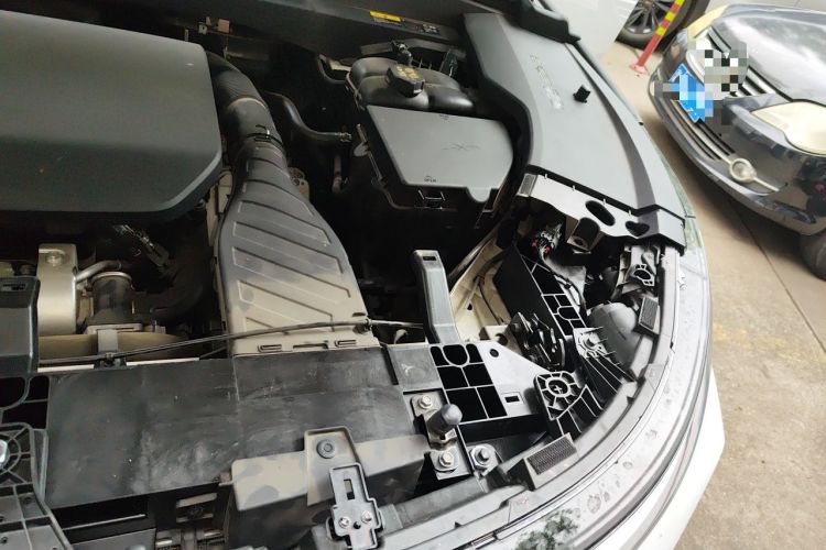 Used Li Auto L7 2023 Air model Engine Bay Left
