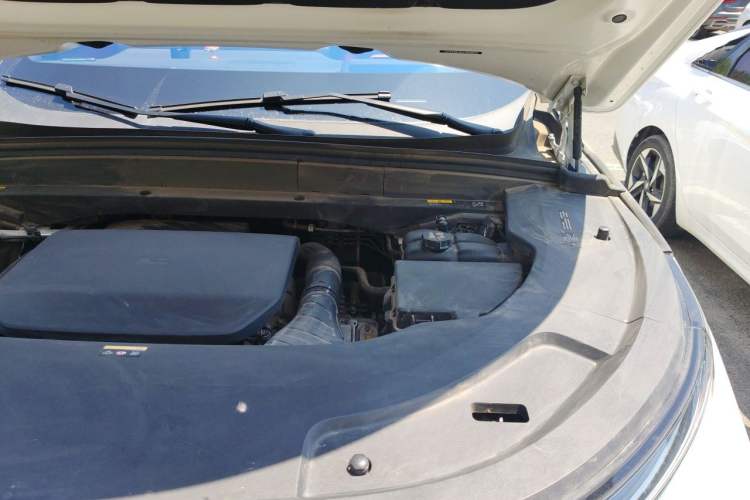 Used Li Auto L7 2023 Pro Model Engine Bay Left