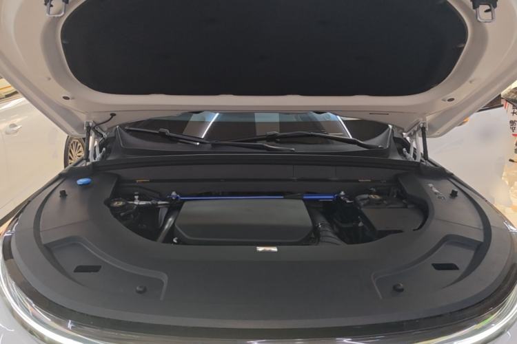Used Li Auto L7 2023 Air model Engine Bay