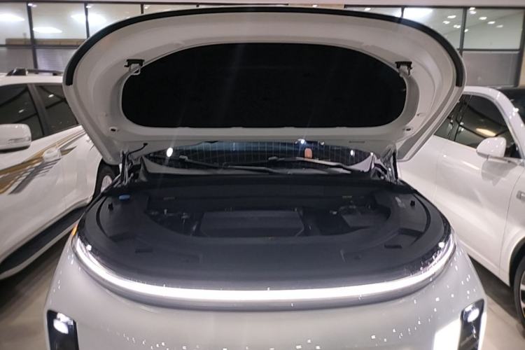 Used Li Auto L7 2023 Pro Model Engine Bay
