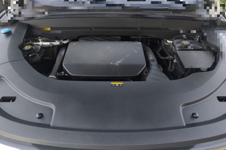 Used Li Auto L7 2023 Pro Model Engine Bay