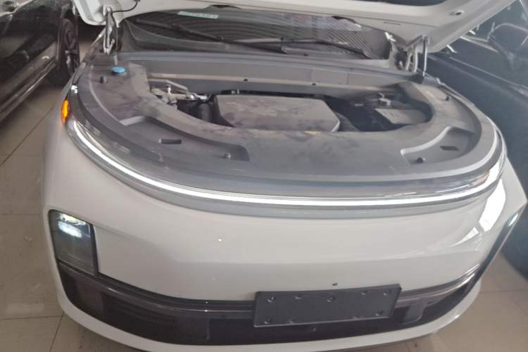 Used Li Auto L7 2023 Air model Engine Bay