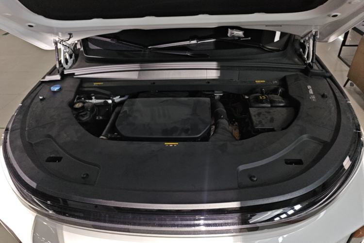 Used Li Auto L7 2023 Max model Engine Bay