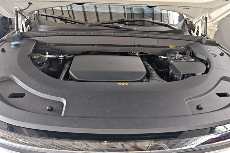 Used Li Auto L7 2023 Pro Model Engine Bay
