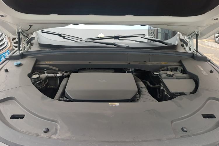 Used Li Auto L7 2023 Pro Model Engine Bay
