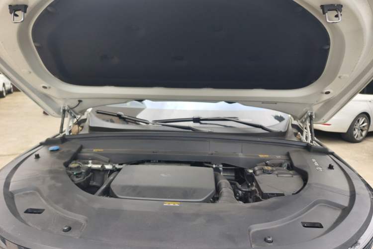 Used Li Auto L7 2023 Pro Model Engine Bay