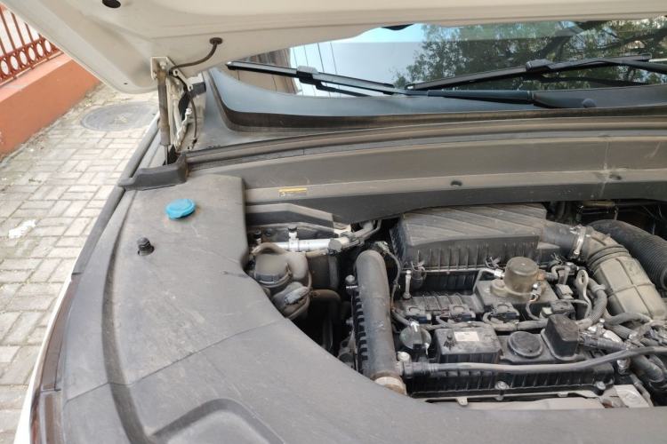 Used Li Auto L7 2023 Pro Model Engine Bay Right