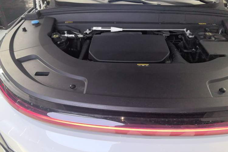 Used Li Auto L7 2023 Max model Engine Bay Right