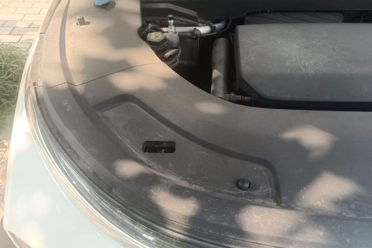 Used Li Auto L7 2023 Air model Engine Bay Right