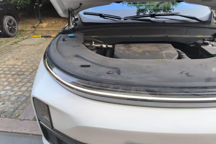 Used Li Auto L7 2023 Pro Model Engine Bay Right