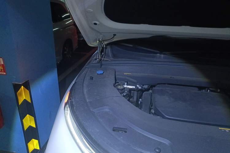 Used Li Auto L7 2023 Air model Engine Bay Right