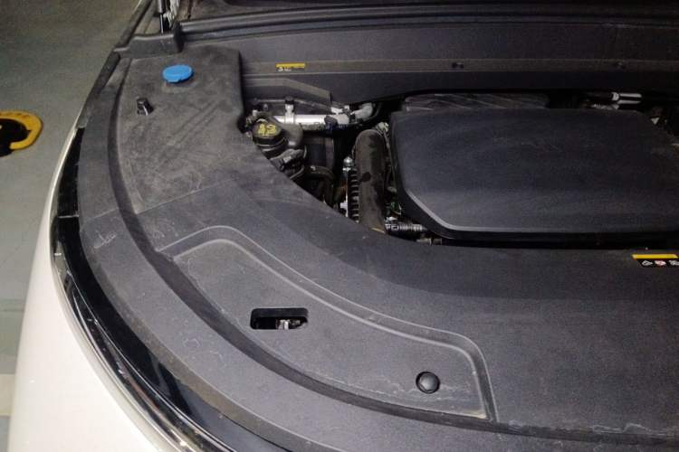 Used Li Auto L7 2023 Max model Engine Bay Right