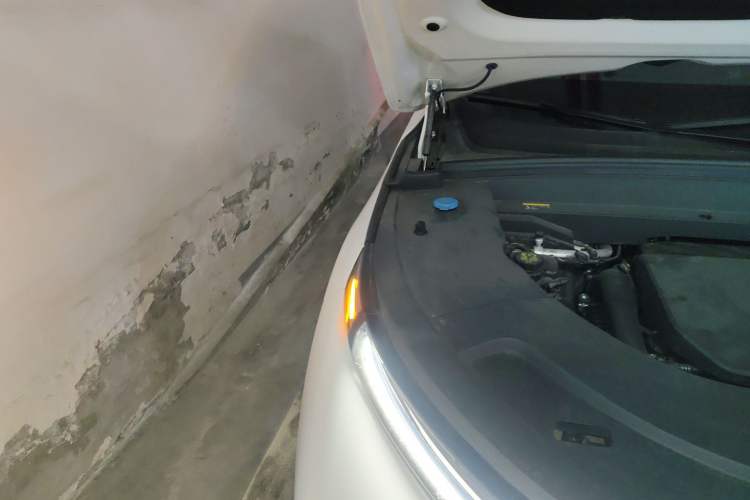 Used Li Auto L7 2023 Pro Model Engine Bay Right