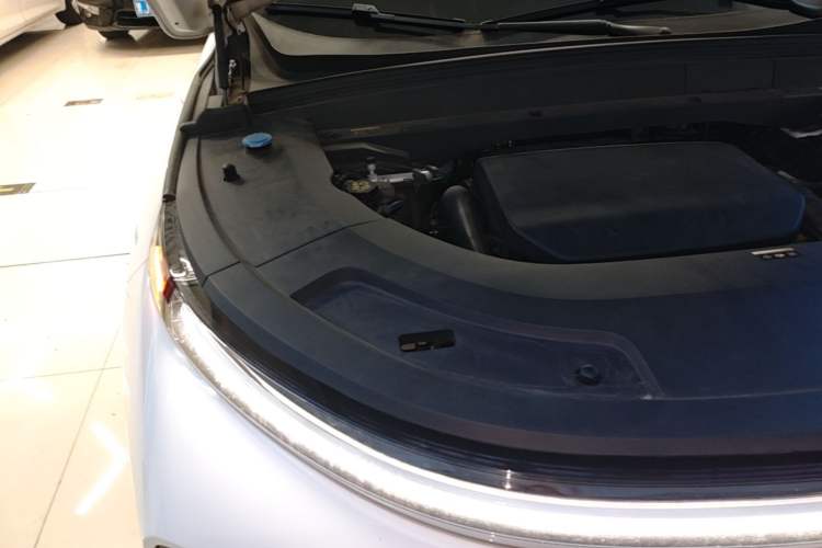 Used Li Auto L7 2023 Pro Model Engine Bay Right