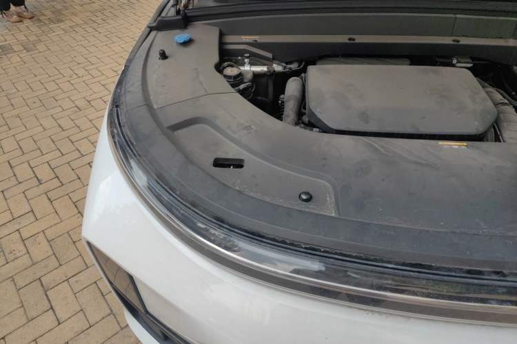 Used Li Auto L7 2023 Pro Model Engine Bay Right