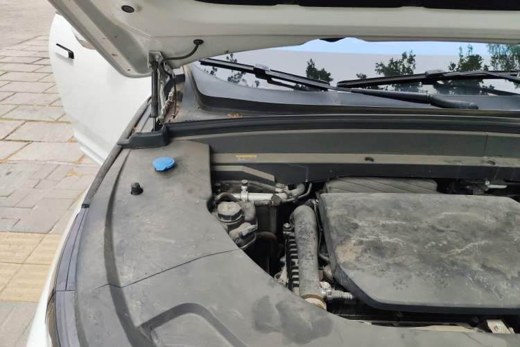 Used Li Auto L7 2023 Pro Model Engine Bay Right