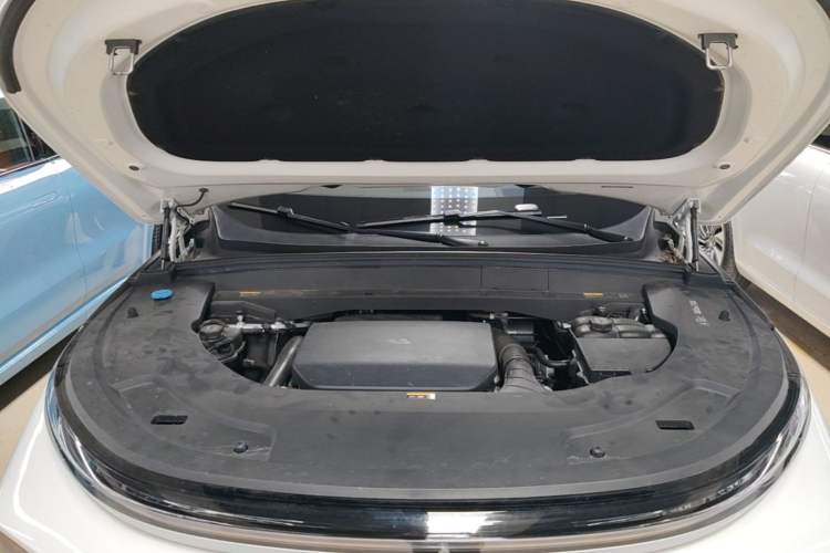 Used Li Auto L7 2023 Air model Engine Bay