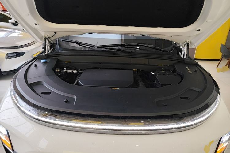 Used Li Auto L7 2023 Pro Model Engine Bay