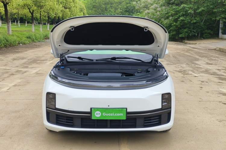 Used Li Auto L7 2023 Pro Model Engine Bay