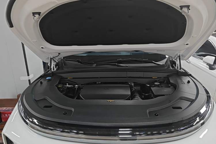 Used Li Auto L7 2023 Air model Engine Bay