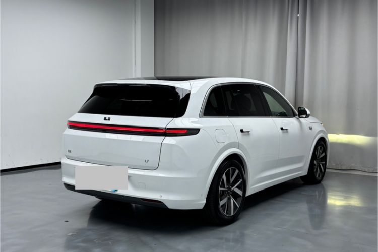 Used Li Auto L7 2023 Pro Model Exterior 1