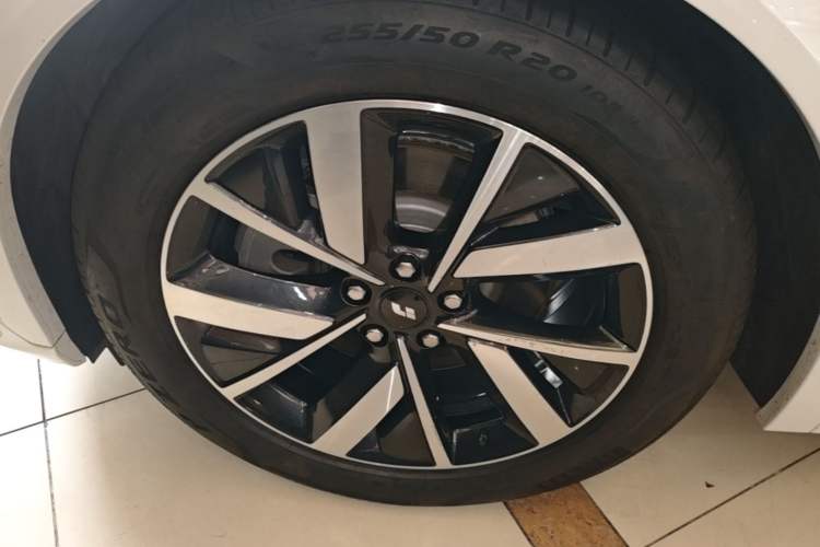 Used Li Auto L7 2023 Pro Model Exterior 1