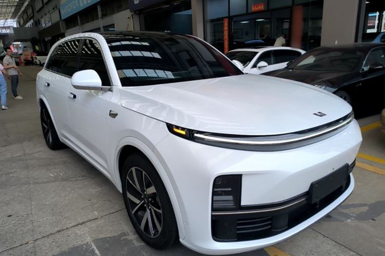 Used Li Auto L7 2023 Pro Model Exterior 1