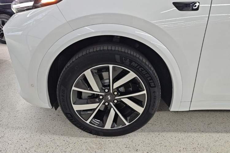 Used Li Auto L7 2023 Air model Exterior 2