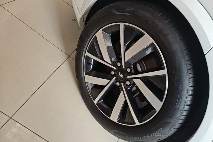 Used Li Auto L7 2023 Pro Model Exterior 2