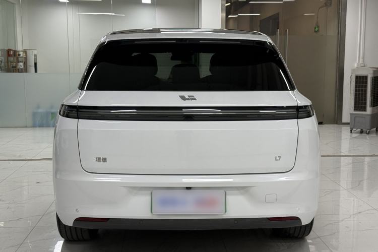 Used Li Auto L7 2023 Pro Model Exterior 2