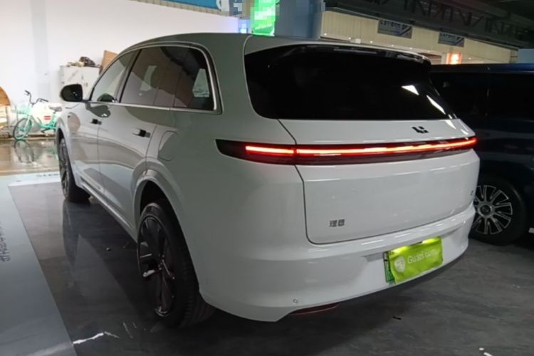 Used Li Auto L7 2023 Pro Model Exterior 2