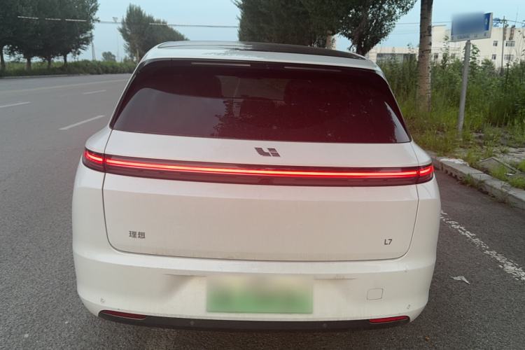 Used Li Auto L7 2023 Pro Model Exterior 3