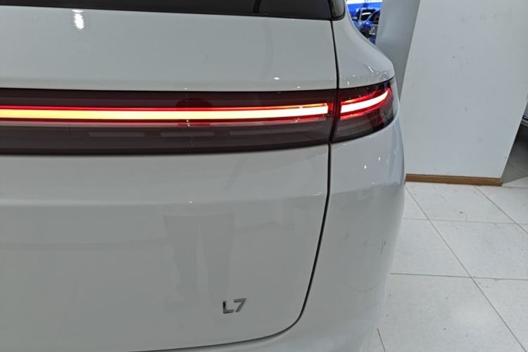 Used Li Auto L7 2023 Air model Exterior 3